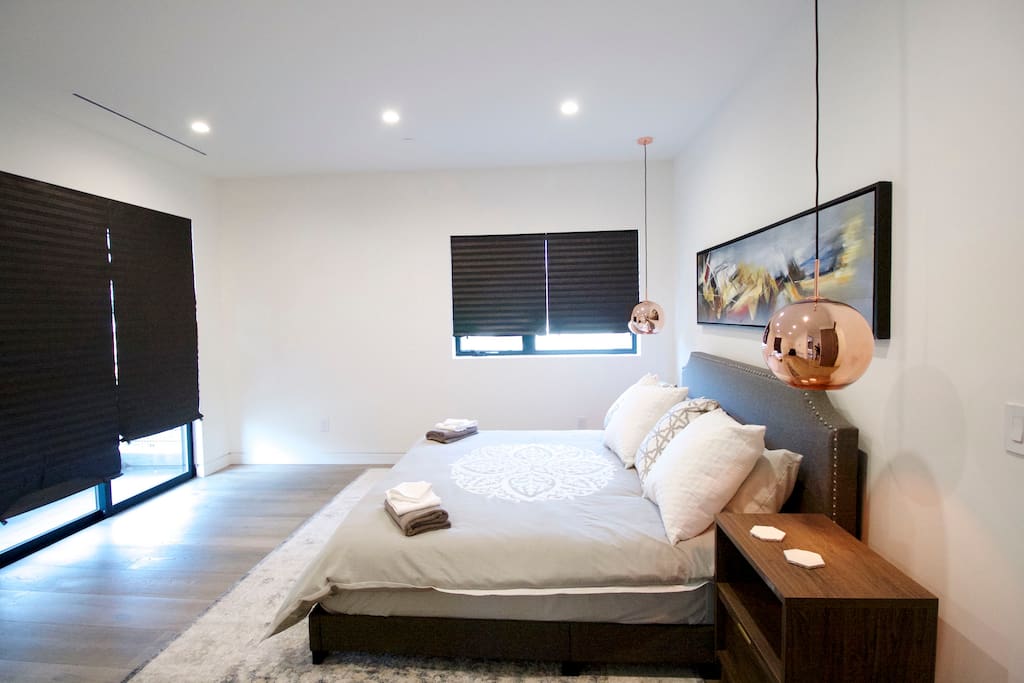 Master bedroom (2nd floor)