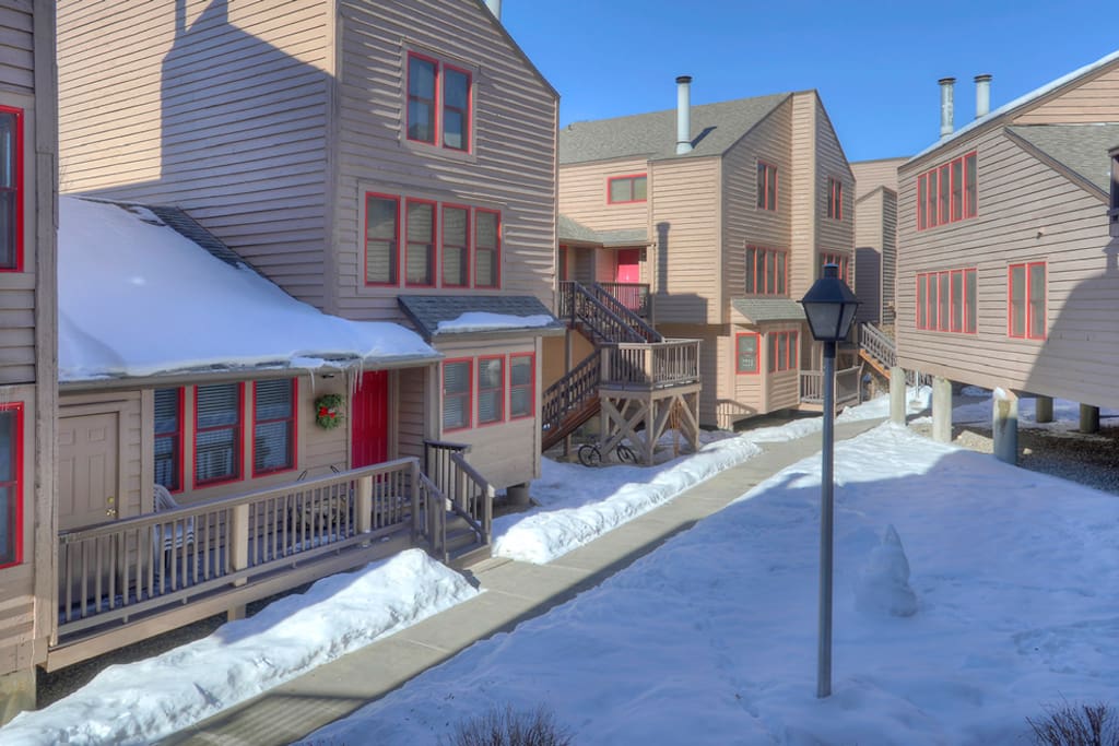 Durango Hillside Condo at Ferringway Durango Colorado vacation rental courtyard in winter
