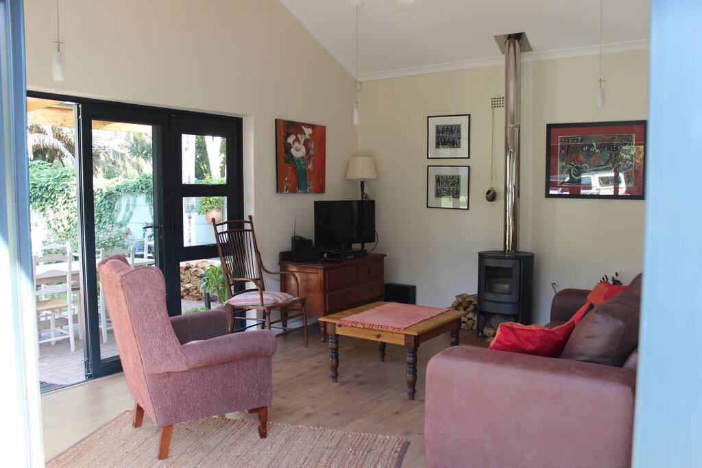 The fireplace in the lounge creates the perfect ambiance for the Cape Town winters.