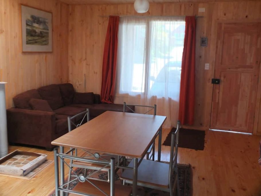 In this pic the wood burning stove wasn't installed yet