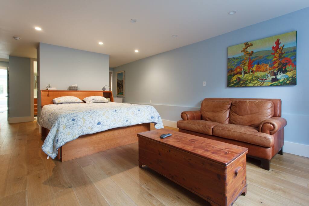 Huge king bed in Master Bedroom