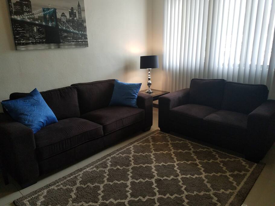Newly Renovated Home. Includes Free Wi-Fi, Cable and Phone.