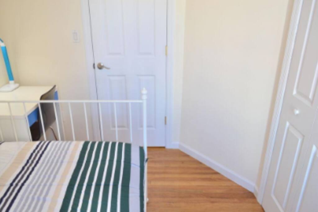 Room2