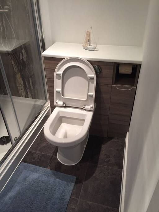 Badzimmer mit grosser Dusche