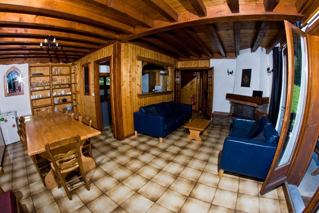 Lounge Dining