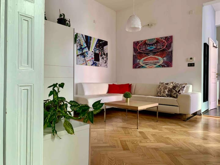 Comfortable Apartment In City Center/free Parking/ - Pozsony