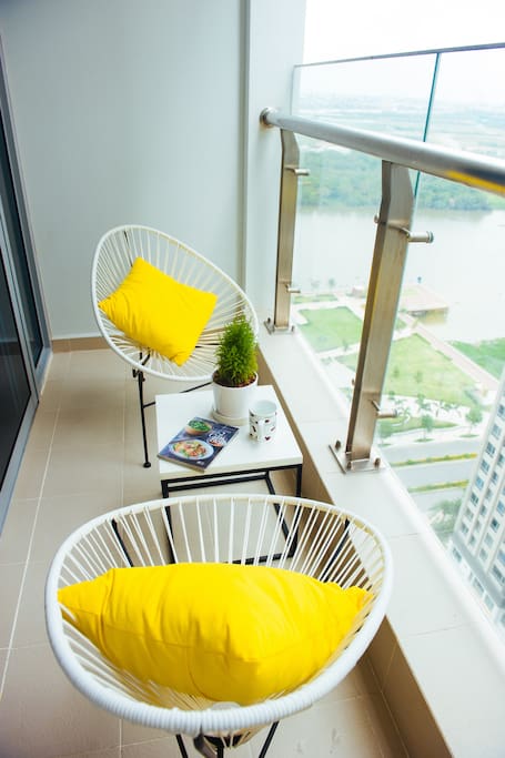 Stunning balcony with wonderful view at level 21