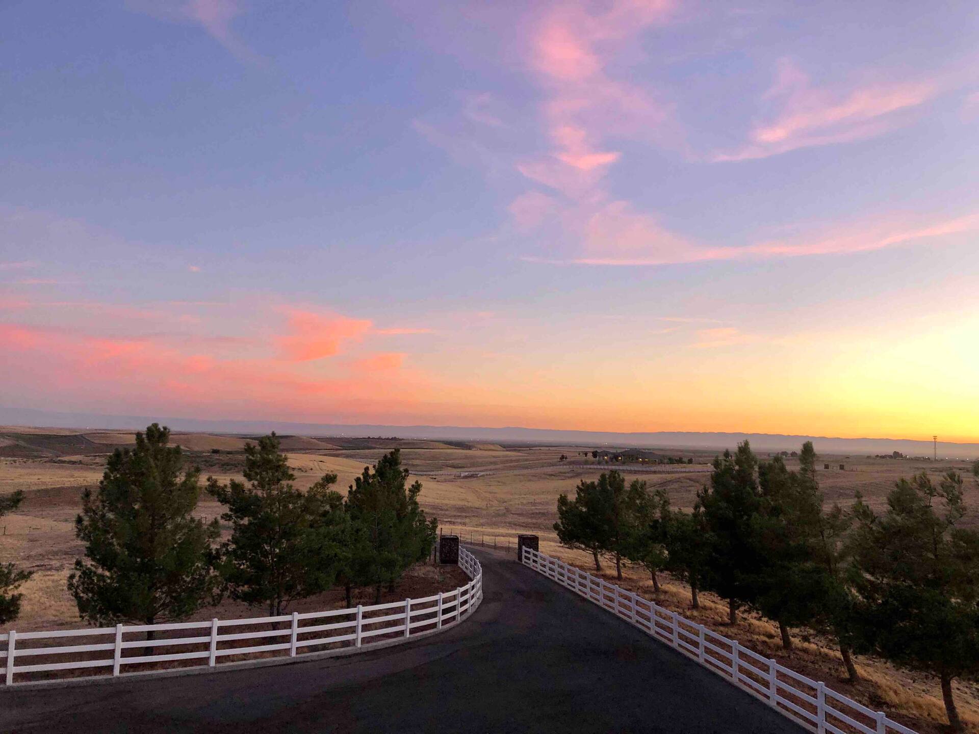 Peaceful Country Escape Near Bakersfield