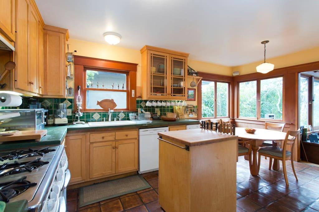 Enjoy the pleasures of our well equipped cooks' kitchen.