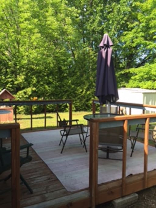 Back deck, off of master bedroom. Nice and private.