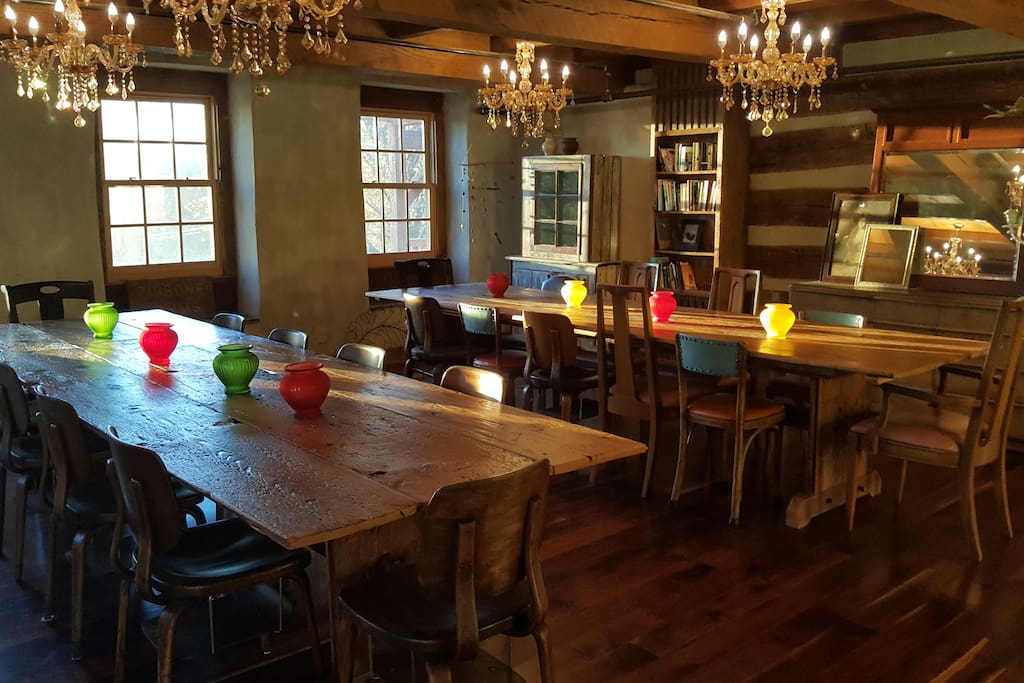 dining room seats 28 people