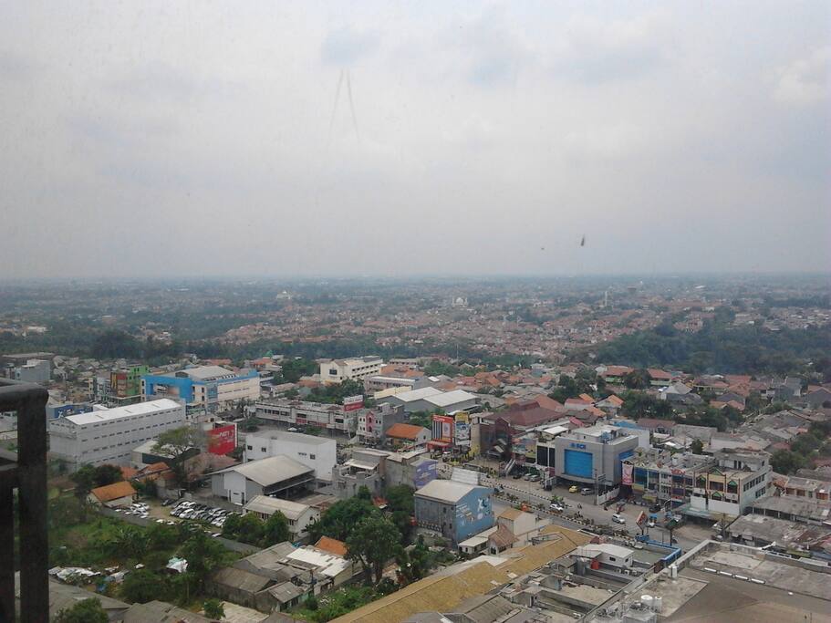 Pemandangan dari lantai 23