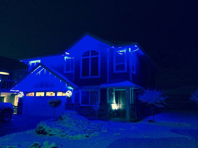 f9ff570e 285e 438f b9c6 a39f7ec6e663