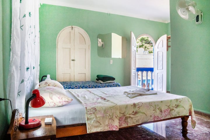 غرفة النوم 1