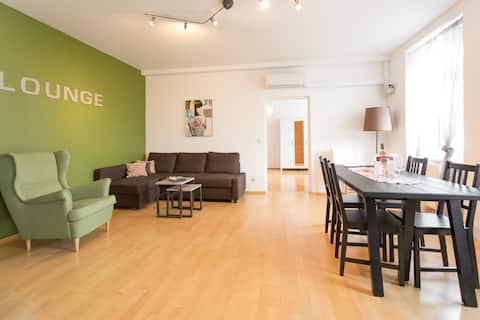 Bright Apartment near Palace Schönbrunn + Garage