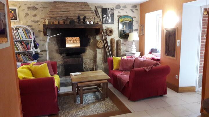 Grande Maison De Campagne Dans Cadre Paisible - Limousin