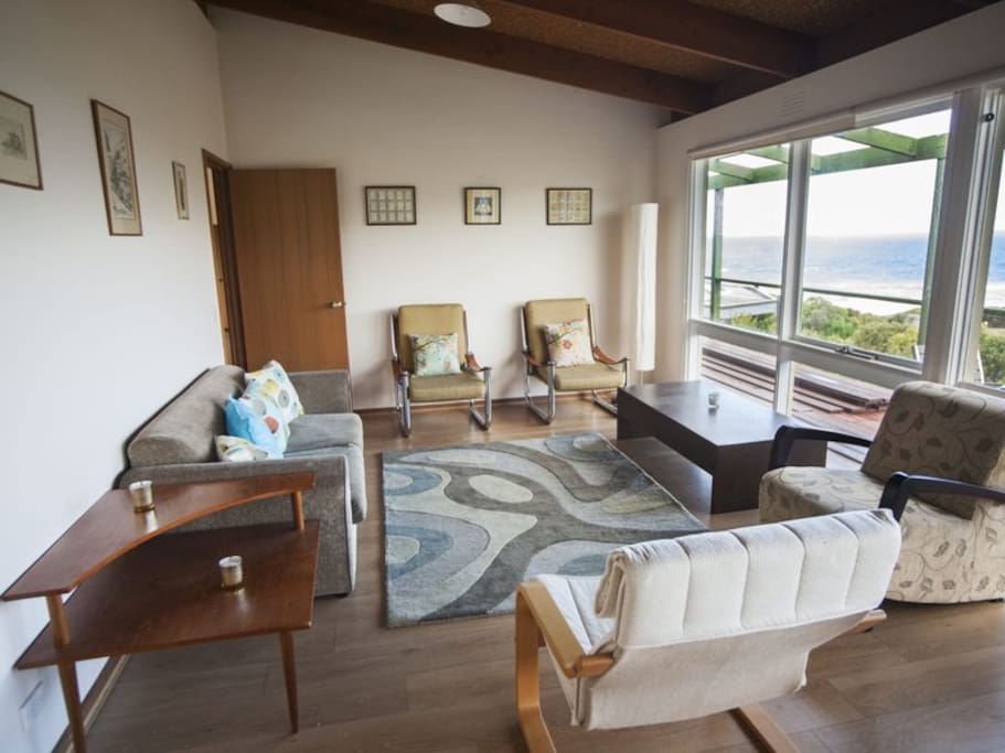Main Livingroom