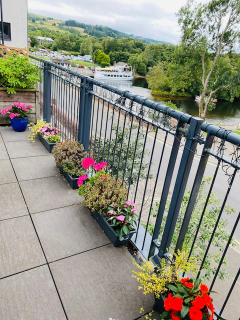 Riverside View Apartment in Balloch, Loch Lomond