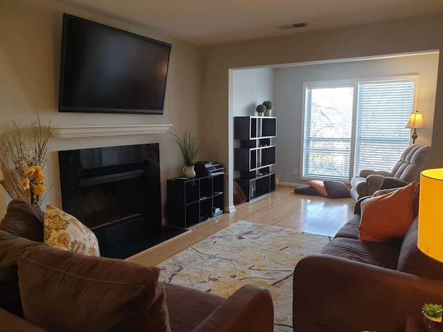 Beautiful high grade apartment near Fairfax/Vienna