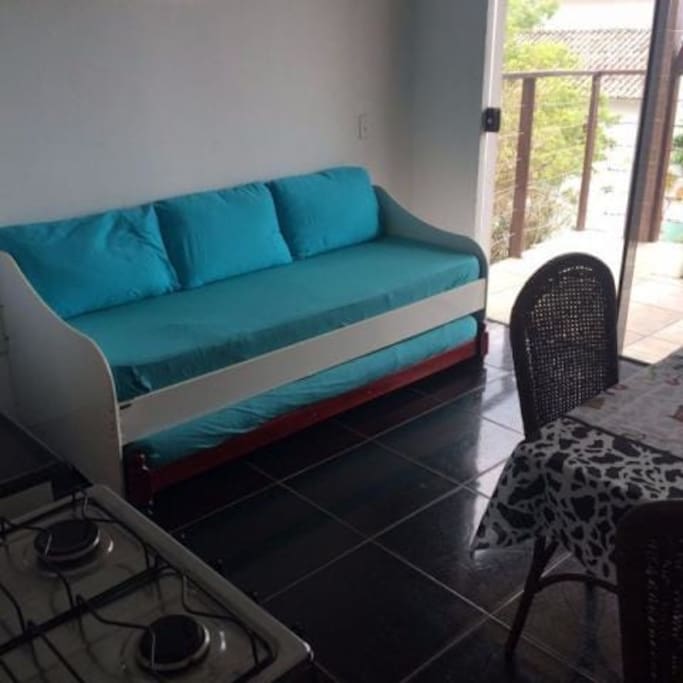 Sala e cozinha conjugadas