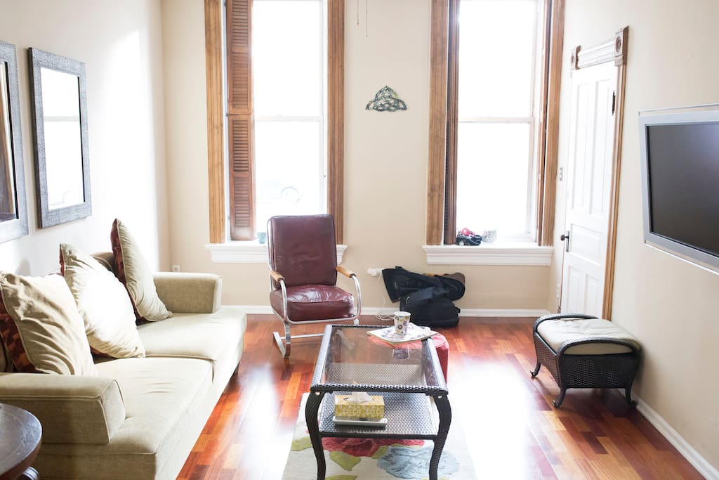 Main living room with tv (no cable) Italian leather sofa - larger than a twin bed!