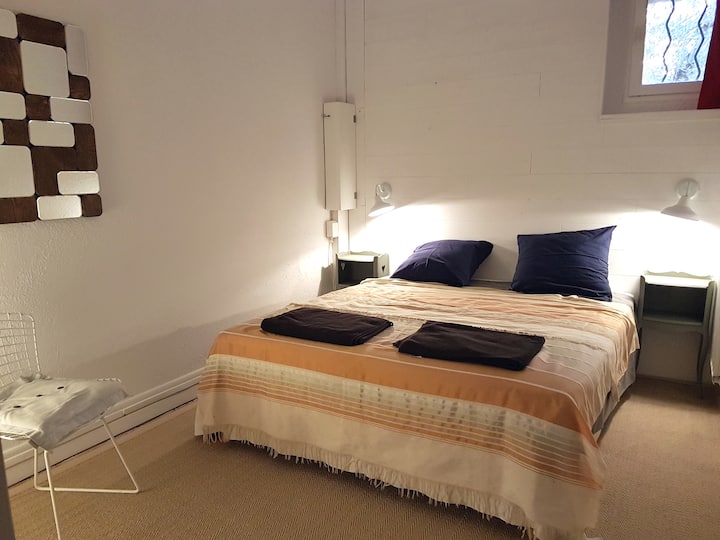 2ª habitación de los padres, cama de 160x200.