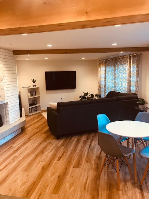 Popular Airbnb listing: Steps from the Beach! Bright & Modern Suite in Saanich