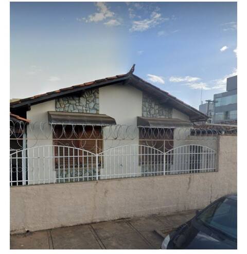 Casa Curvelo próx. praça Estação-forró/exposição