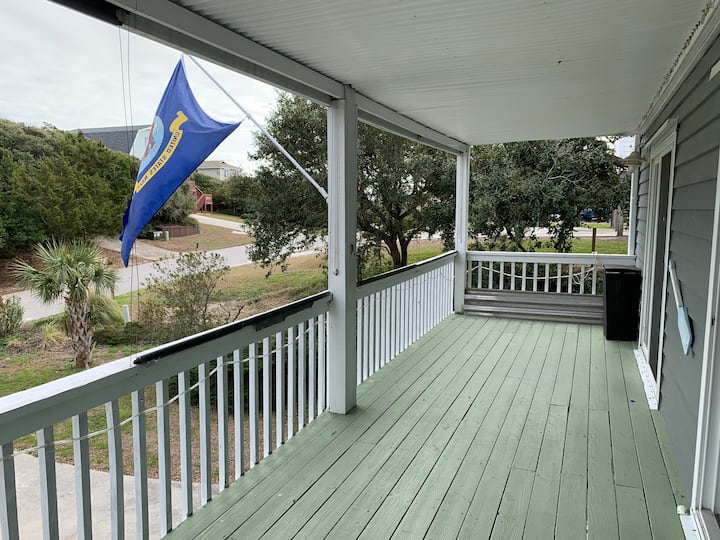 Top 10 PetFriendly Airbnbs In Emerald Isle, North Carolina Updated