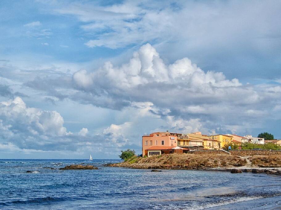 S.Lucia vista dalla spiaggia di Sa Petra Ruja.