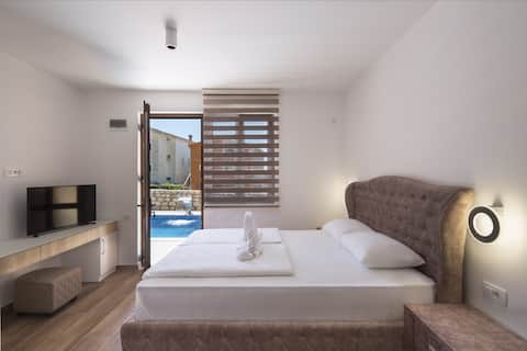 Apartment by the pool #2 at Apartments Lazy Hill