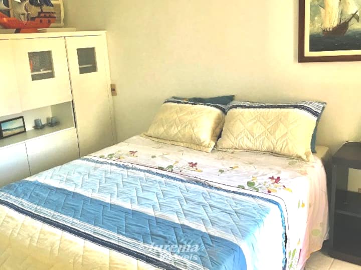 Habitación con balcón privado y vistas al mar. Possuí | ¡Cama doble tamaño queen súper cómoda! 