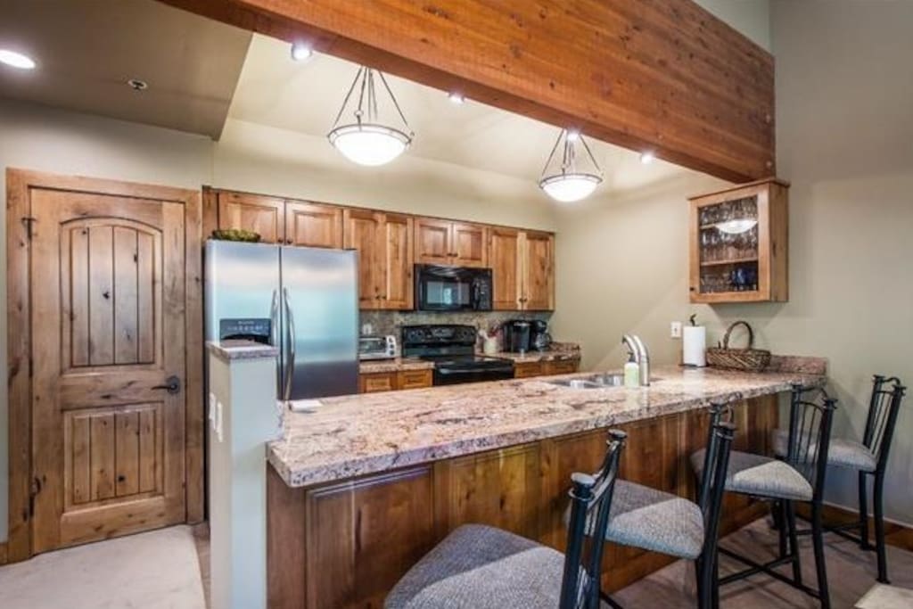 Kitchen bar counter
