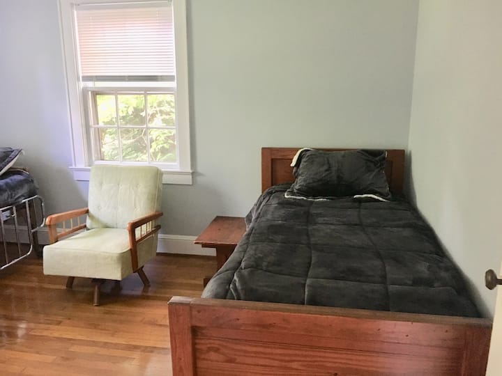 2nd bedroom with one twin bed and one hospital bed