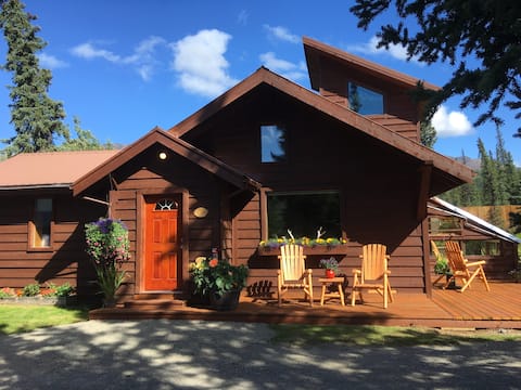 Carlo House - McKinley Creekside Cabins
