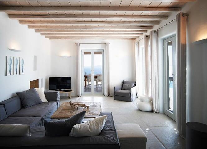 GRAVMY401-1 A newly built luxury villa privatepool gallery image 2