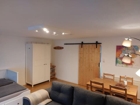 Leistungsstarkes Airbnb: Small apartment with terrace in Wernigerode