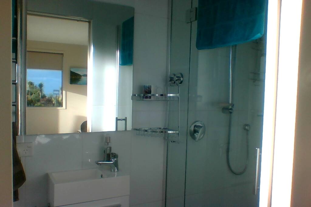 Ensuite