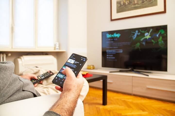 5 bedrooms – Very Large Apartment near center