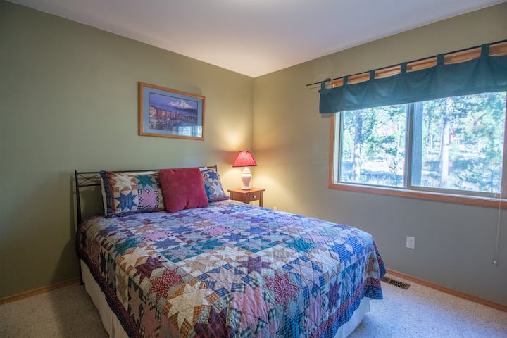 Queen Bedroom