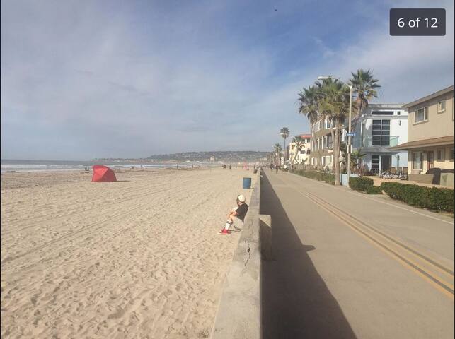 Ocean Front On Beach Sleeps 9/Patio/AC/Parking/2BA gallery image 5