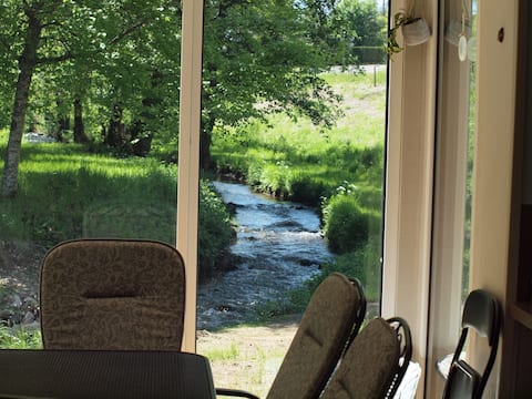 Liginiac: Chalet on the edge of a stream