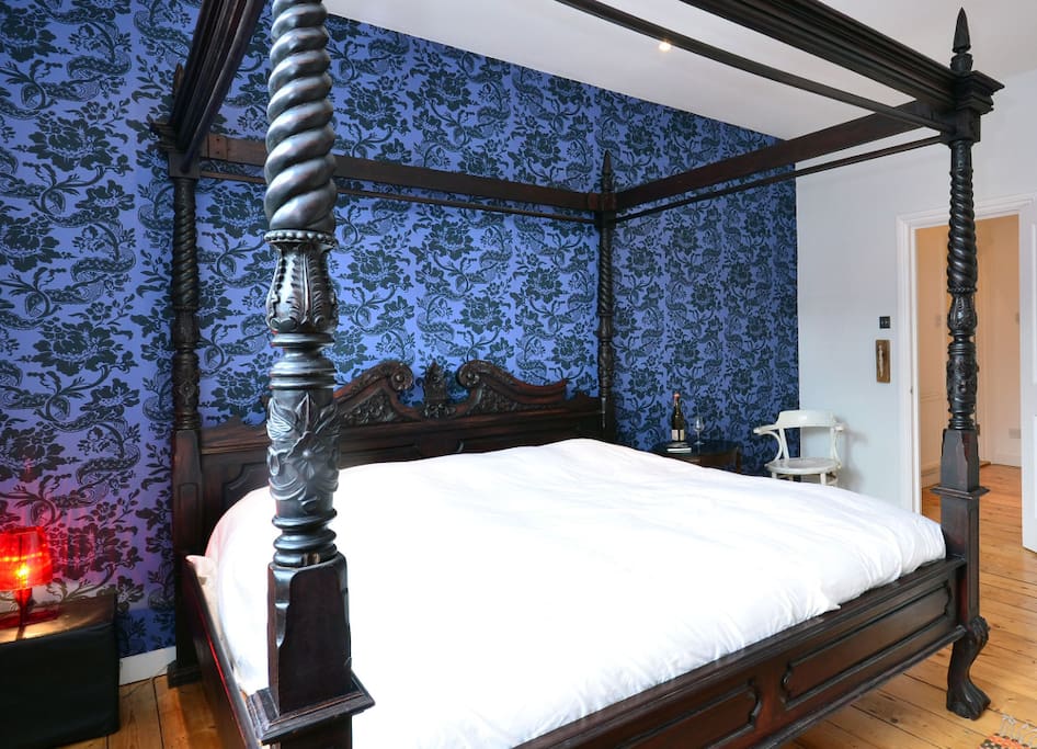 Master bedroom with en-suite bathroom