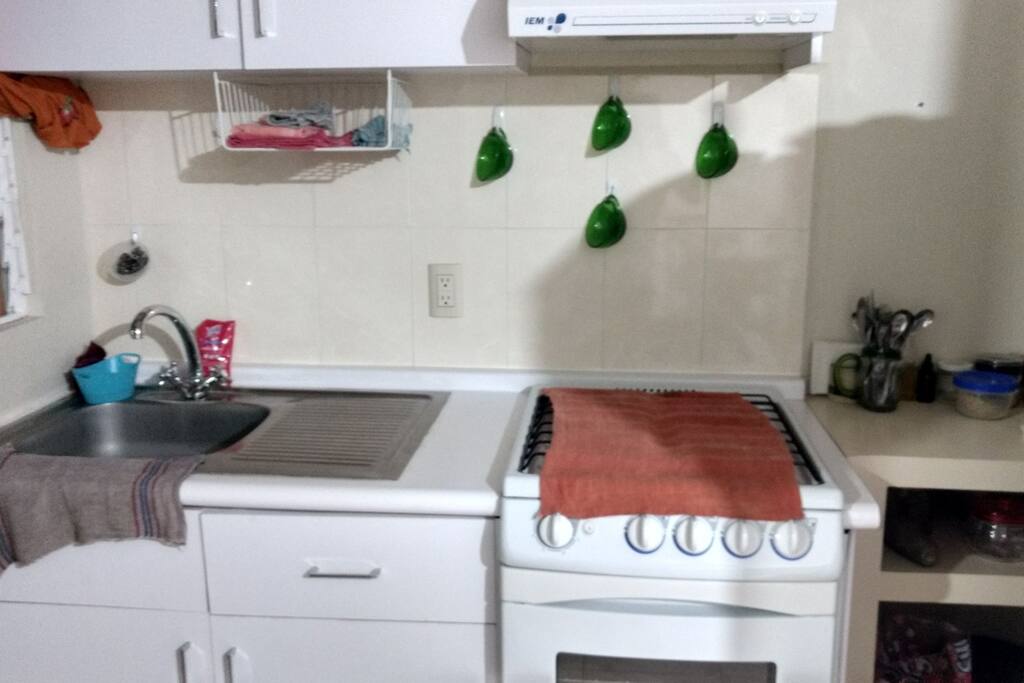 Cocina integral con refrigerador