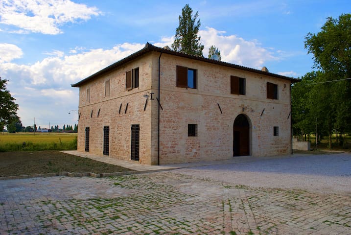 listing_image