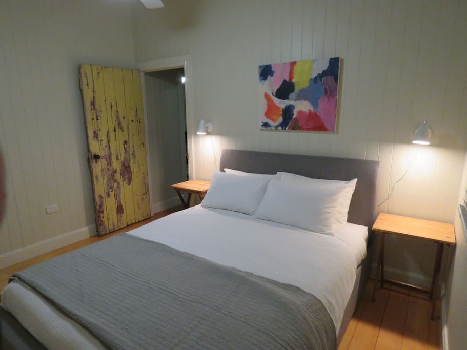 Queen Master bed