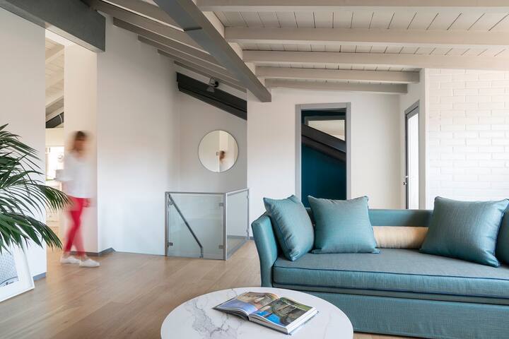 San Fermo 1, Duplex | Brera Apartments gallery image 3