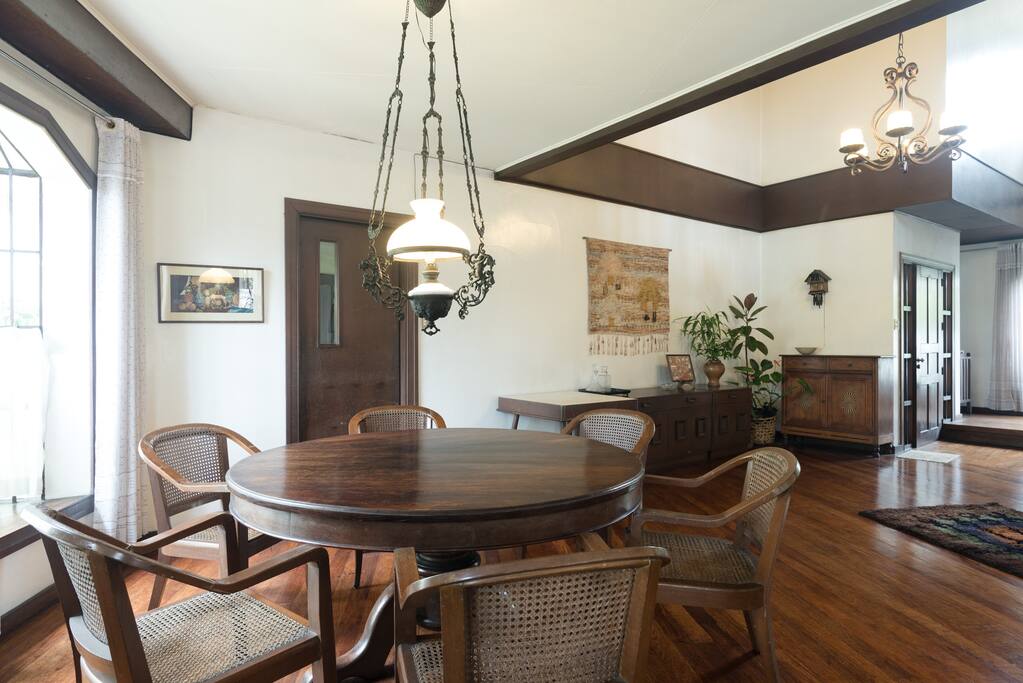 "My family and I had a very enjoyable, lovely and unforgettable one-week stay at Joanna's place. We arrived to a very clean, spacious and tasteful interior. Uncle Rudy and the rest of the staff were also very attentive. And ofcurse Joanna, who was not on-site but made it sure that we were taken care of by her staff and through her e-mails. The fireplace was also a plus! We got to use it on our last two chilly nights! Location was perfect! Just less than a minute walk away is the Pink Sisters Convent where we got to attend a mass on a Sunday morning. Going the other direction, were bomb food places- Chinese, American, Filipino cuisines.. and bars for nightlife goers. Everything is walking distance! What more can I say! Just a big Thank You for our great hosts and hopefully we get to stay again next time!"
-Ryza, January 2017
