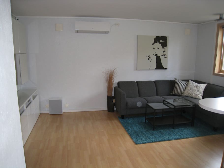 Livingroom area with underfloor heating
