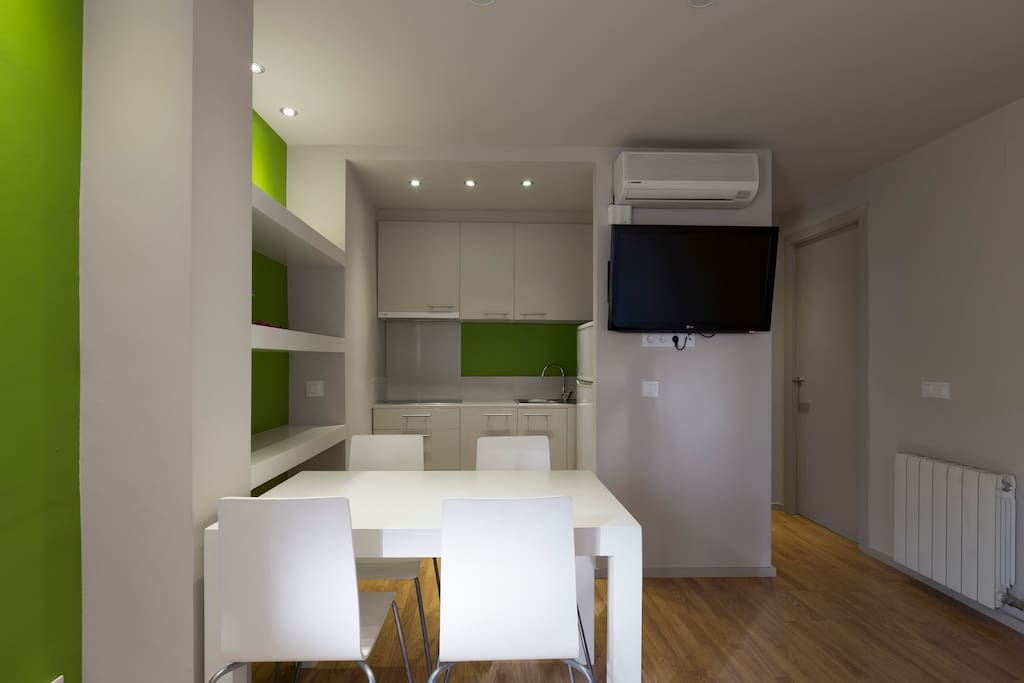 Dining room - Kitchen